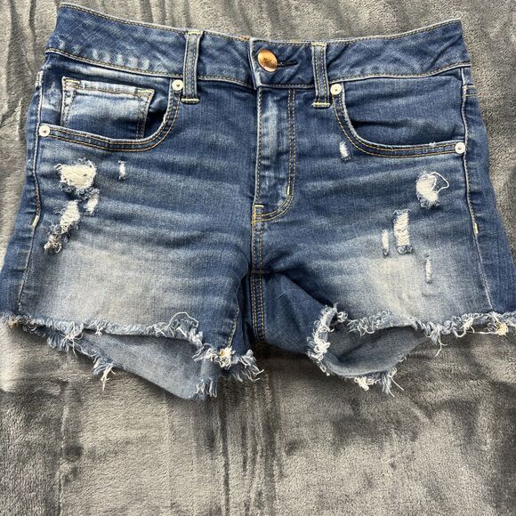 American Eagle Womens Midi Super Super Stretch Distressed Denim Shorts Sz 6 - Picture 1 of 15
